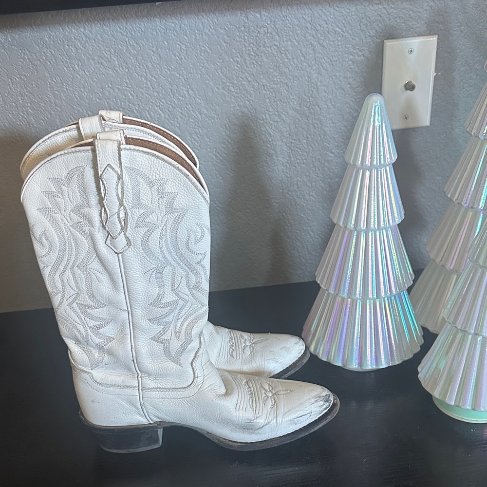SHYANNE WOMEN'S BLANCA WESTERN BOOTS - ROUND TOE size 8.5 - Picture 2 of 9